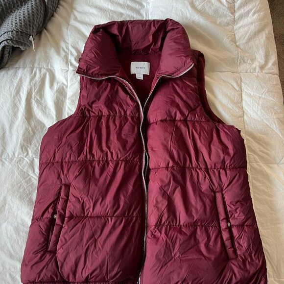 Old Navy Burgundy Puffer Vest L - Picture 2 of 5